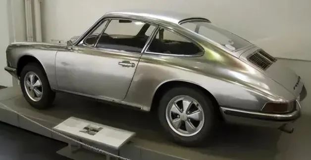 為什么汽車車身不是不銹鋼材質？