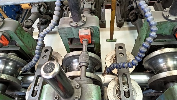 不銹鋼焊管與無縫管價格差異之謎！